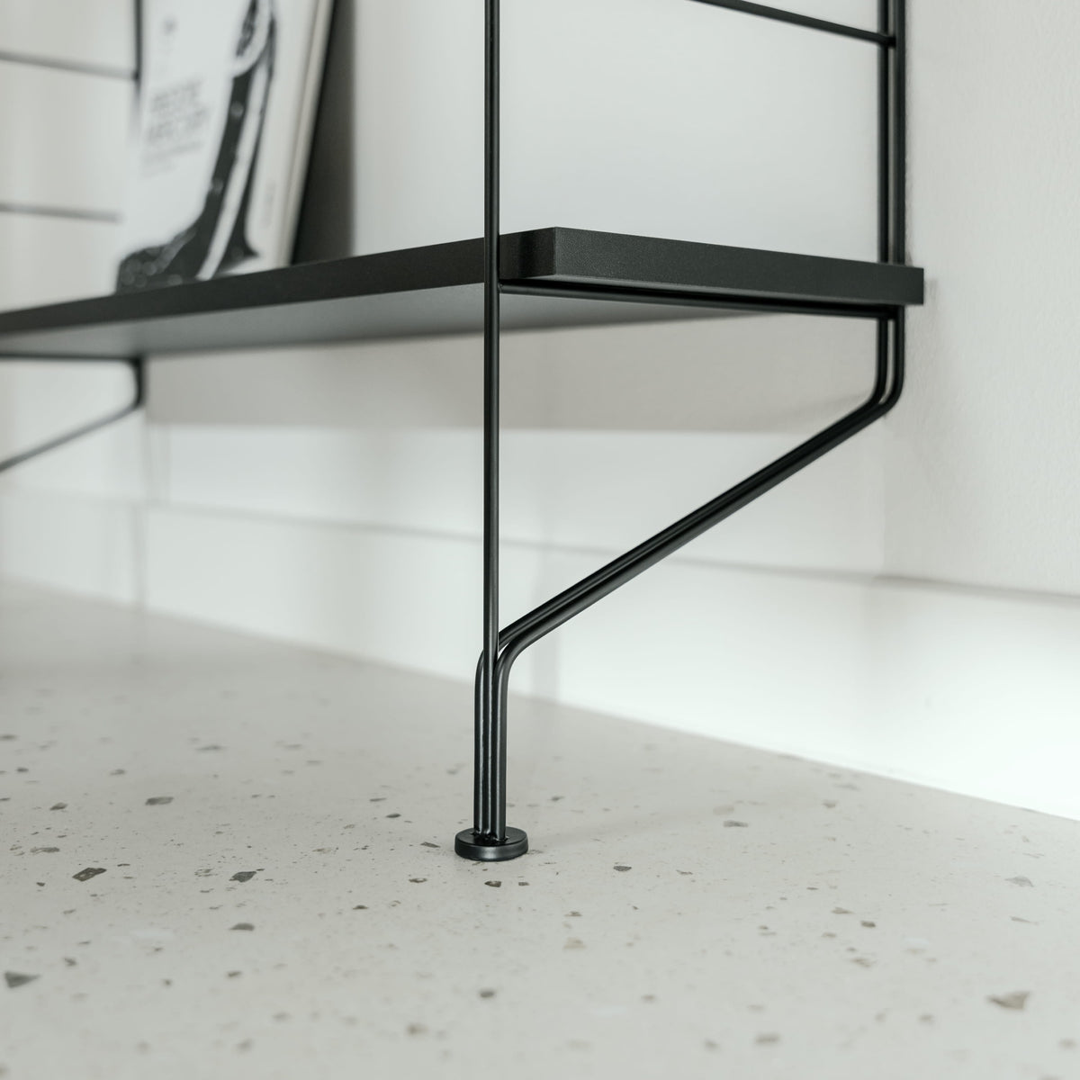 Set of 2 TEGEL shelf brackets with stand