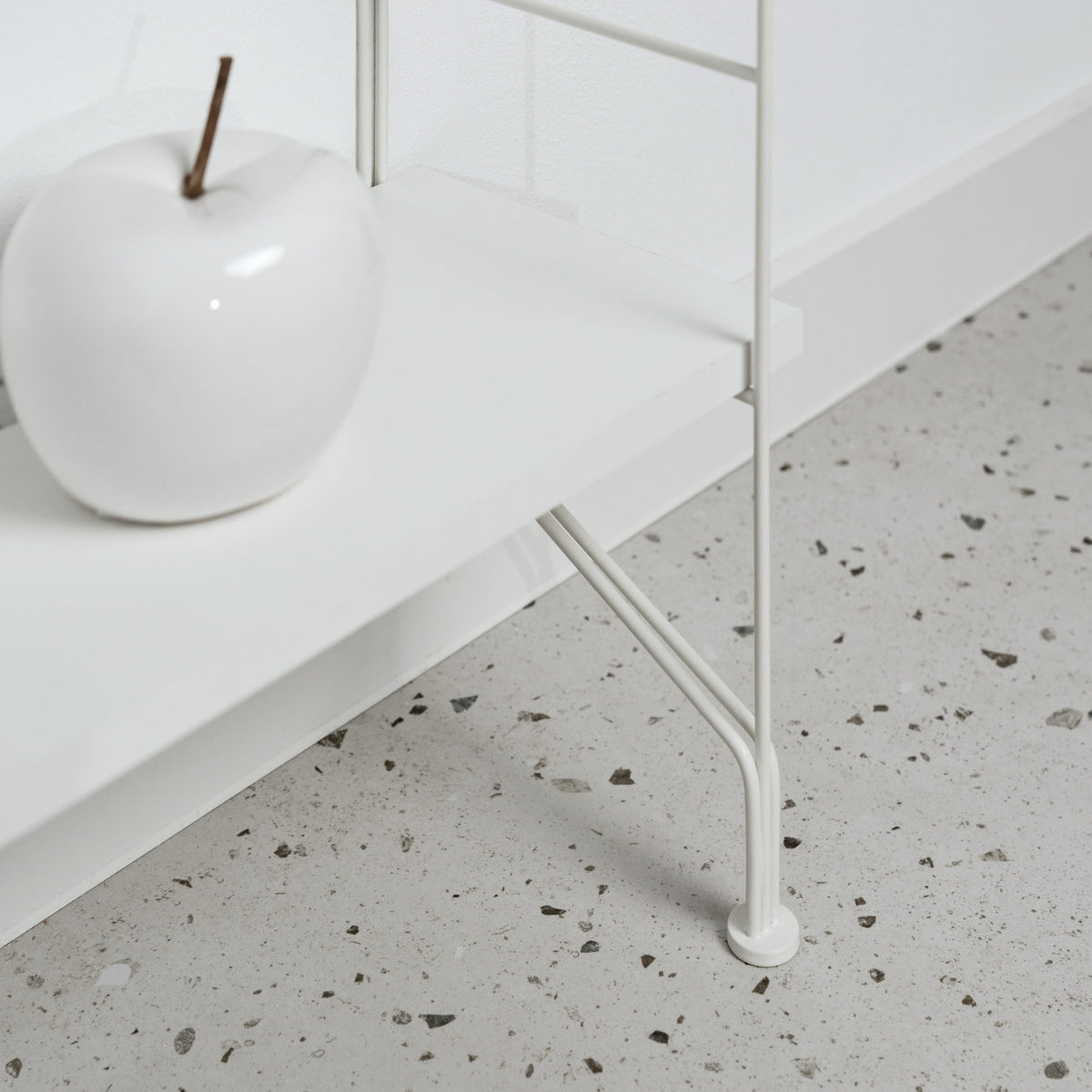 Set of 2 TEGEL shelf brackets with stand