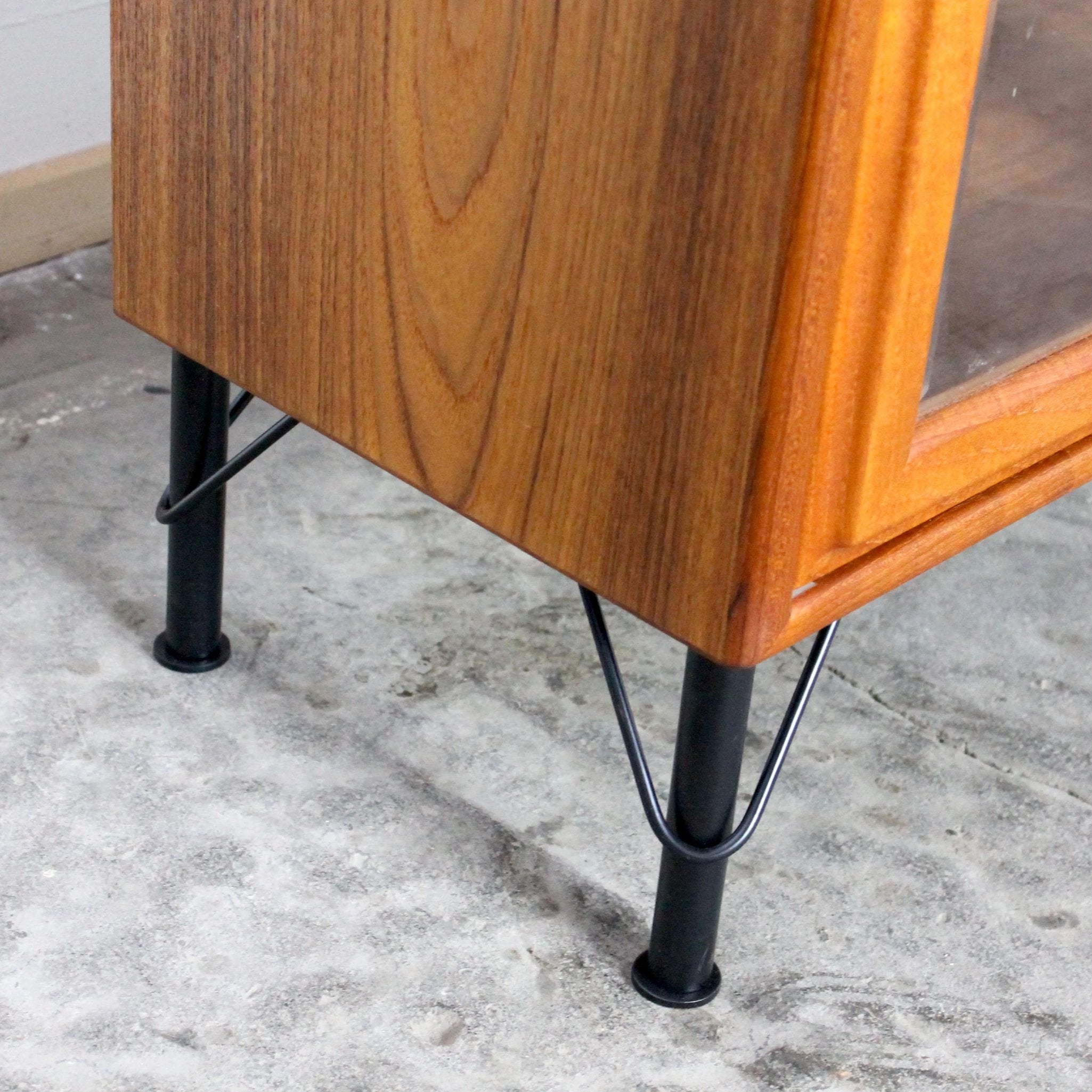 Juego de 4 pies para muebles V-PIPE