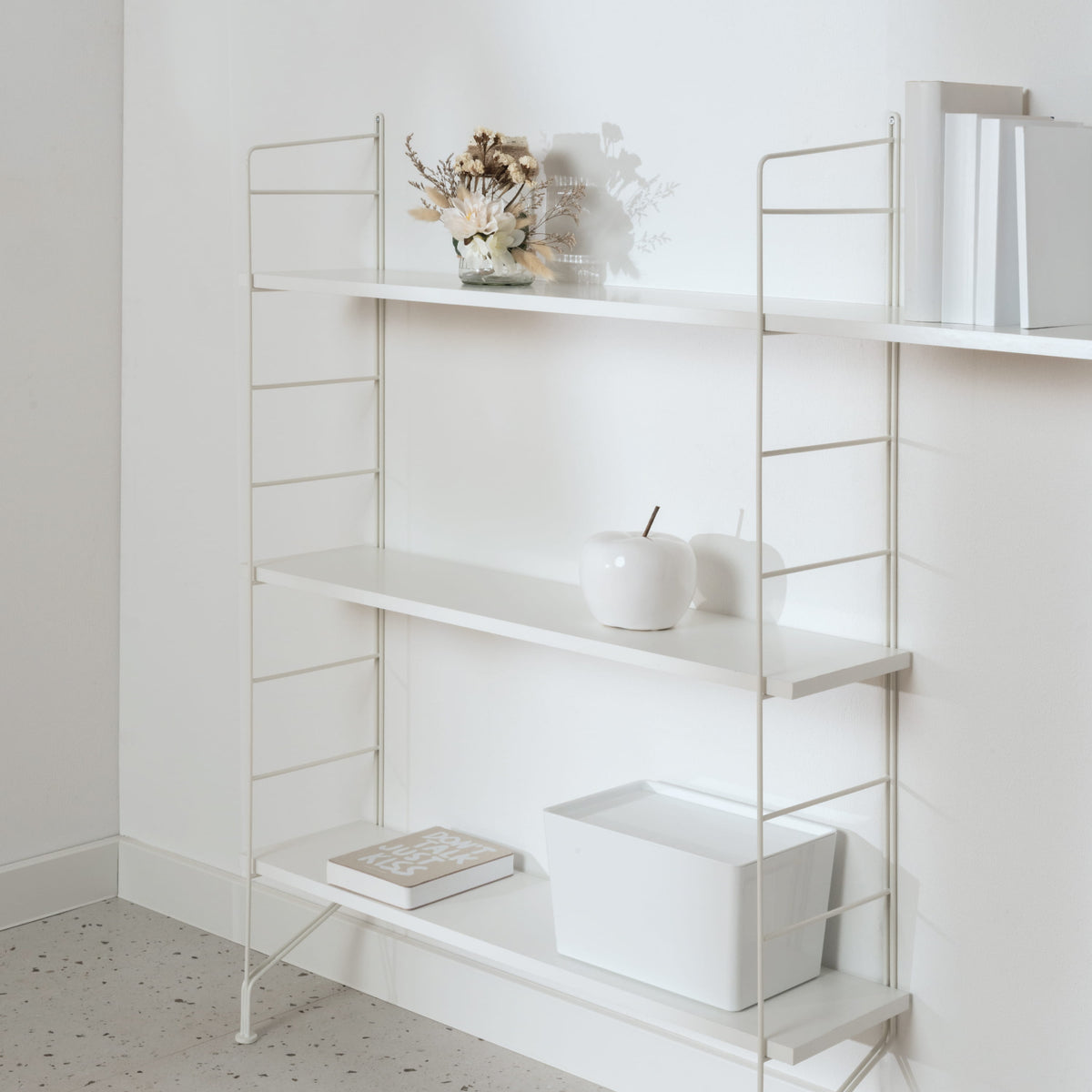 Set of 2 TEGEL shelf brackets with stand